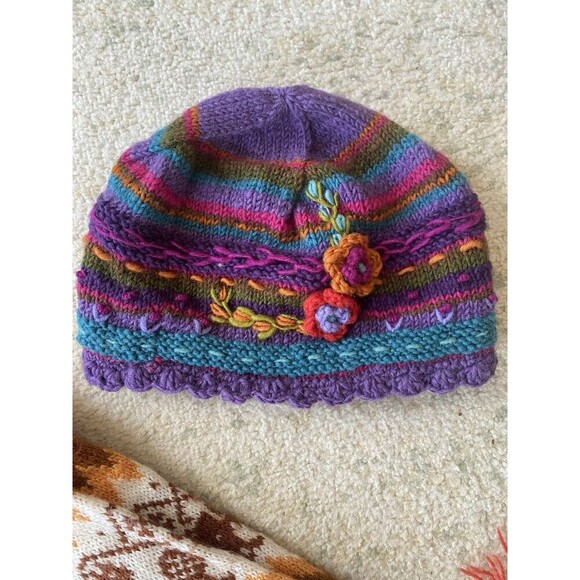 Set 2 Lost Horizon Knit Hat Handcrafted Floral Design & Orange Baby Alpaca Scarf - Picture 2 of 9